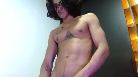 mike_d1030 online show from November 30, 2025, 1:53 am