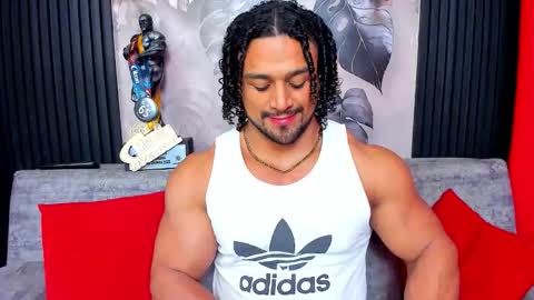 Snapshot of mike_estevess chatting on January 9, 2026, 4:26 am online show from January 9, 2026, 4:26 am