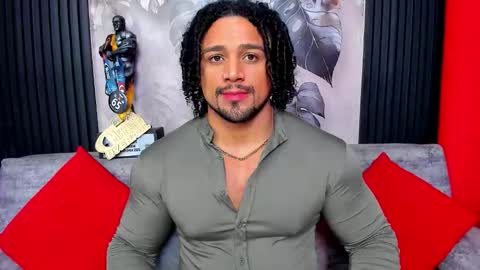 Snapshot of mike_estevess chatting on January 11, 2026, 11:59 am online show from January 11, 2026, 11:59 am