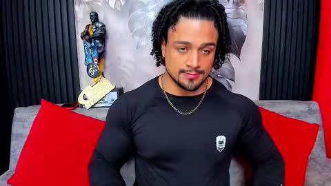 Snapshot of mike_estevess chatting on January 12, 2026, 1:11 am online show from January 12, 2026, 1:11 am