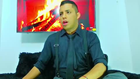 Snapshot of mike_fetiche chatting on November 14, 2025, 3:49 am mike_fetiche online show from November 14, 2025, 3:49 am