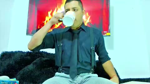 Snapshot of mike_fetiche chatting on November 15, 2025, 3:48 am mike_fetiche online show from November 15, 2025, 3:48 am