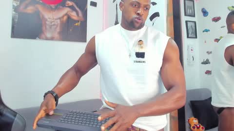 Snapshot of mike_kilian1 chatting on December 23, 2024, 7:09 pm mike kilian1 online show from December 23, 2024, 7:09 pm