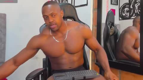 Snapshot of mike_kilian1 chatting on October 5, 2025, 12:03 pm mike kilian1 online show from October 5, 2025, 12:03 pm