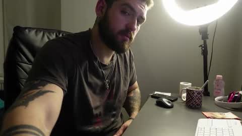 MIKE PLATANO online show from November 11, 2025, 8:09 pm