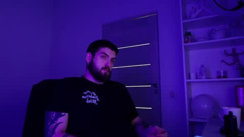 MIKE PLATANO online show from November 28, 2025, 10:45 pm