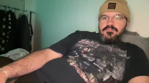 Snapshot of mikeatron2000 chatting on January 7, 2025, 5:33 am mikeatron2000 online show from January 7, 2025, 5:33 am