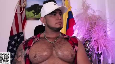 Snapshot of mikeblake_ chatting on February 11, 2025, 2:46 pm mikeblake_ online show from February 11, 2025, 2:46 pm