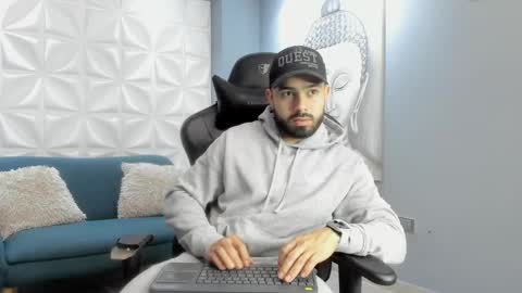 Mike Blare online show from January 4, 2025, 7:13 pm