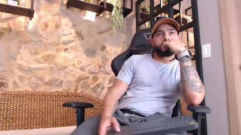 Mike Blare online show from January 17, 2025, 7:27 pm