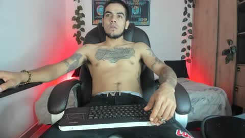mikee_scooth online show from February 15, 2025, 10:21 pm