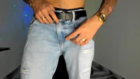 Snapshot of mikee_scooth chatting on February 19, 2026, 6:26 pm mikee_scooth online show from February 19, 2026, 6:26 pm