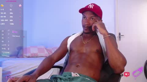 Snapshot of mikejaybr chatting on February 4, 2026, 6:58 pm Mike Jay online show from February 4, 2026, 6:58 pm