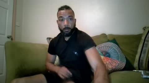 mikelovejones online show from July 29, 2026, 11:36 pm