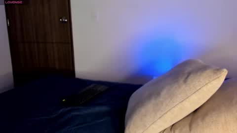 Snapshot of mikesantoss1 chatting on September 24, 2025, 5:11 am Mike online show from September 24, 2025, 5:11 am