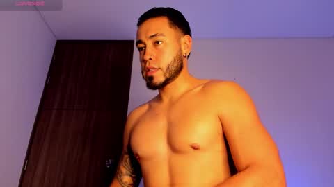 Snapshot of mikesantoss1 chatting on October 18, 2025, 2:03 am Mike online show from October 18, 2025, 2:03 am