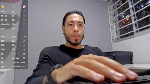 Snapshot of mikesantoss1 chatting on October 25, 2025, 10:15 pm Mike online show from October 25, 2025, 10:15 pm