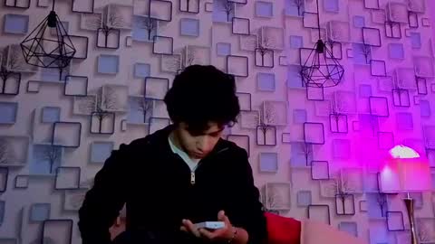 Snapshot of mikevoss_ chatting on May 15, 2026, 7:43 pm Mike online show from May 15, 2026, 7:43 pm