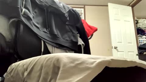 mikeylikesit2222 online show from May 31, 2026, 5:09 pm
