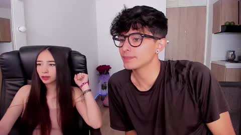 VIOLETAMIKE online show from October 22, 2025, 5:56 pm