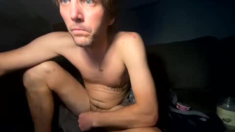 Snapshot of mikeywhite123 chatting on April 16, 2026, 6:03 am mikeywhite123 online show from April 16, 2026, 6:03 am