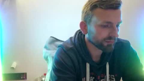 mikhael767676 online show from June 1, 2026, 9:16 pm