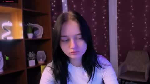 Snapshot of miki_ti chatting on November 11, 2025, 6:02 am miki_ti online show from November 11, 2025, 6:02 am