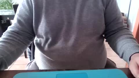 Snapshot of mikou58 chatting on December 5, 2025, 11:52 am mikou58 online show from December 5, 2025, 11:52 am