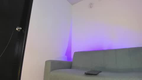 Snapshot of mila_chic chatting on January 9, 2026, 9:16 pm mila online show from January 9, 2026, 9:16 pm