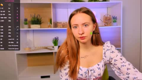 Snapshot of mila_glow chatting on September 15, 2025, 8:25 am mila_glow online show from September 15, 2025, 8:25 am