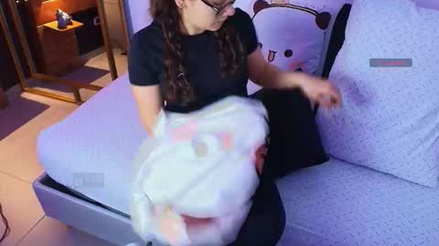 Snapshot of mila_kiitty chatting on March 24, 2026, 11:15 am Milena online show from March 24, 2026, 11:15 am