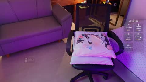 Snapshot of mila_kiitty chatting on April 6, 2026, 11:22 am Milena online show from April 6, 2026, 11:22 am