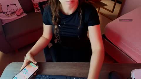 Snapshot of mila_kiitty chatting on April 8, 2026, 11:21 am Milena online show from April 8, 2026, 11:21 am