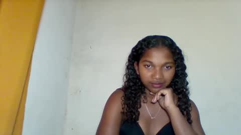 mila_lunah online show from April 25, 2026, 3:09 am