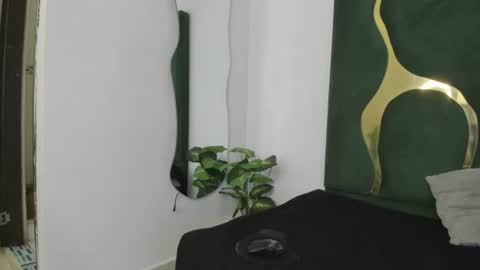 Snapshot of mila_petiteasm chatting on June 27, 2026, 12:33 pm mila_petiteasm online show from June 27, 2026, 12:33 pm