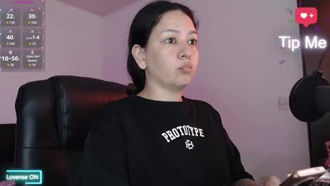 mila_phoenix online show from November 24, 2025, 10:04 am