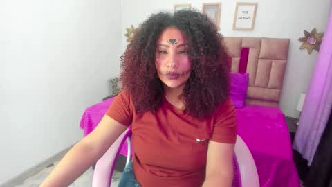 Snapshot of mila_rozze chatting on October 26, 2025, 2:12 pm online show from October 26, 2025, 2:12 pm