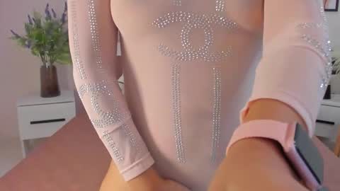 mila_santanaa online show from May 12, 2026, 8:28 pm