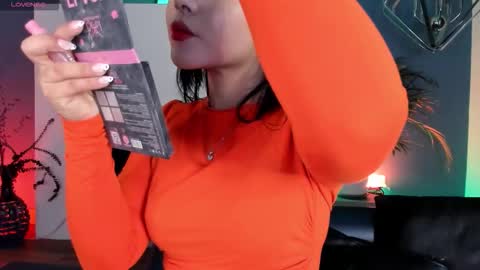 Mila online show from February 6, 2026, 11:24 am