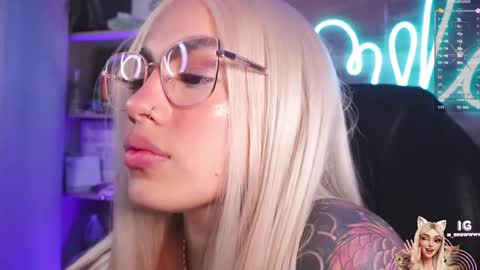 Snapshot of mila_snoow chatting on May 15, 2026, 3:30 pm M I L A online show from May 15, 2026, 3:30 pm
