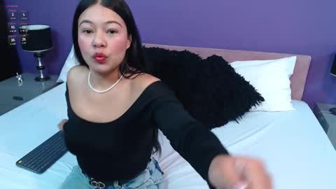 mila online show from February 26, 2026, 11:09 am