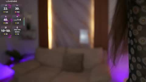 Snapshot of milacrave chatting on November 18, 2025, 11:47 am milacrave online show from November 18, 2025, 11:47 am