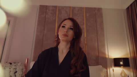 Snapshot of miladystarlight chatting on January 17, 2026, 7:06 pm online show from January 17, 2026, 7:06 pm