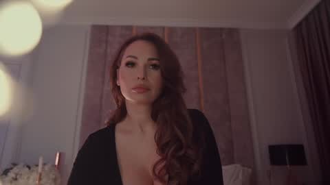 Snapshot of miladystarlight chatting on February 4, 2026, 6:14 pm online show from February 4, 2026, 6:14 pm