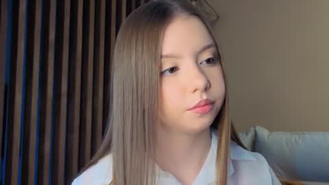 Mila online show from February 16, 2026, 2:35 pm