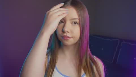 Mila online show from March 1, 2026, 4:20 pm