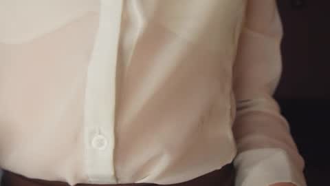 Mila online show from April 10, 2026, 3:06 pm