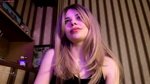 milakittys online show from June 11, 2026, 11:41 am