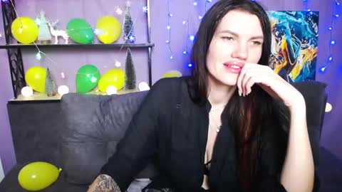 Snapshot of milaloona chatting on January 13, 2025, 1:39 pm Milaloona online show from January 13, 2025, 1:39 pm