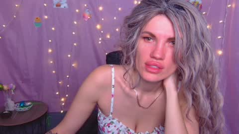 Snapshot of milaloona chatting on April 12, 2026, 6:07 am Milaloona online show from April 12, 2026, 6:07 am